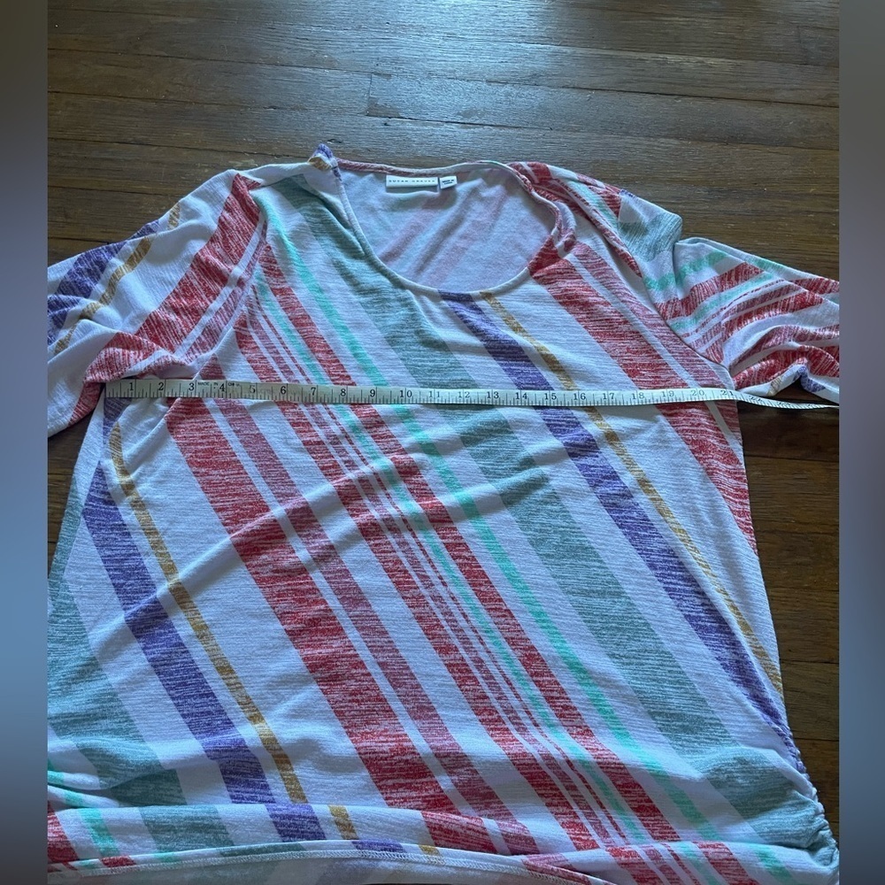 Susan Graver size XL stretchy soft knit blouse artsy colorful - Picture 6 of 7